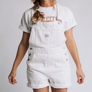 Levis white shortalls XS